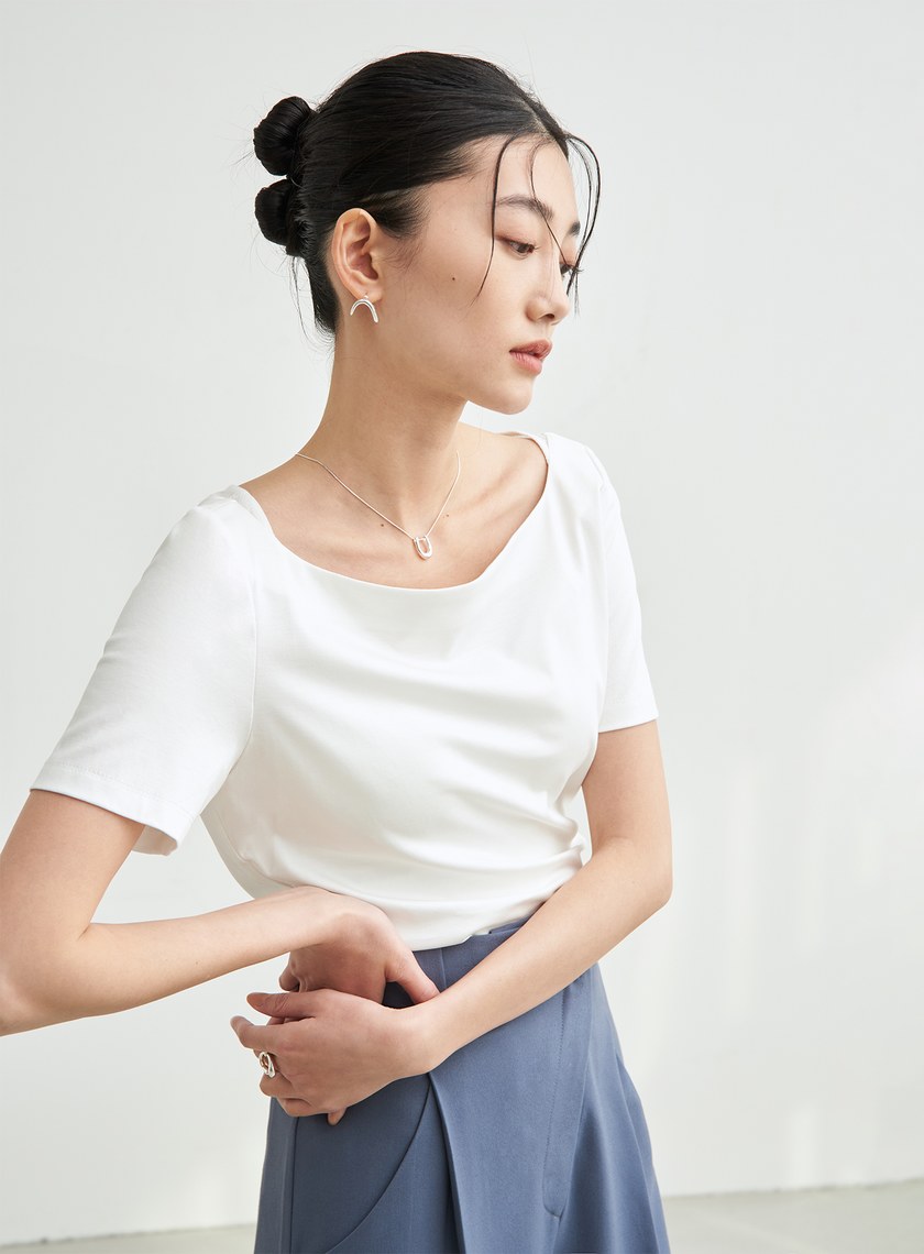 船型領異材質拼接上衣
