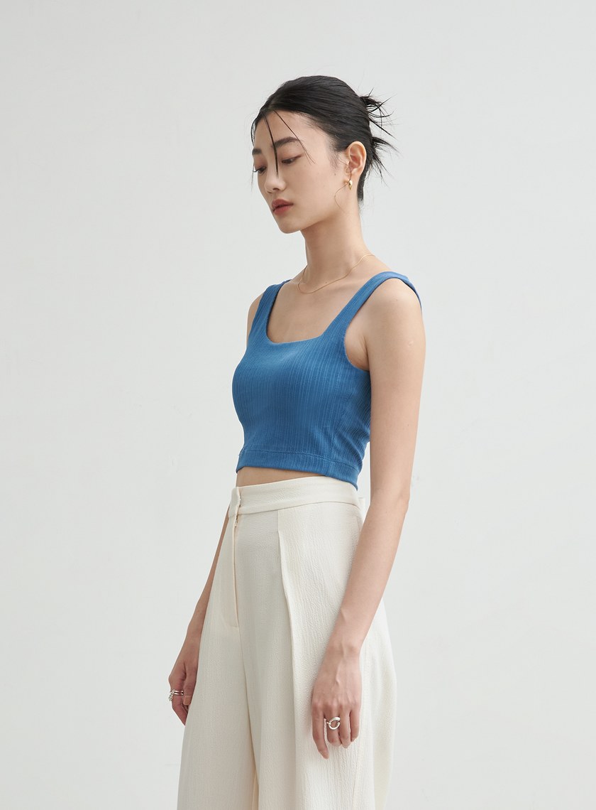 短版不對稱領坑條BRA TOP