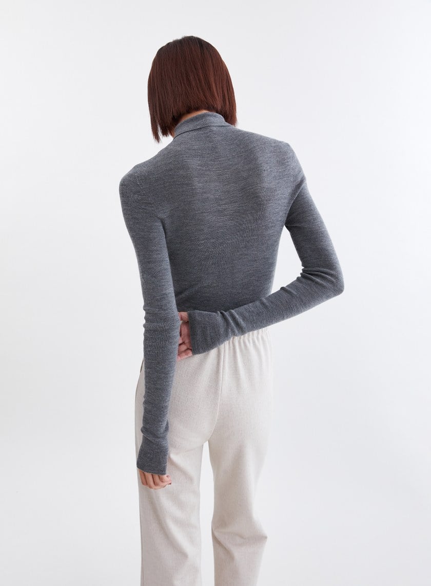 高質感親膚無縫高領針織上衣