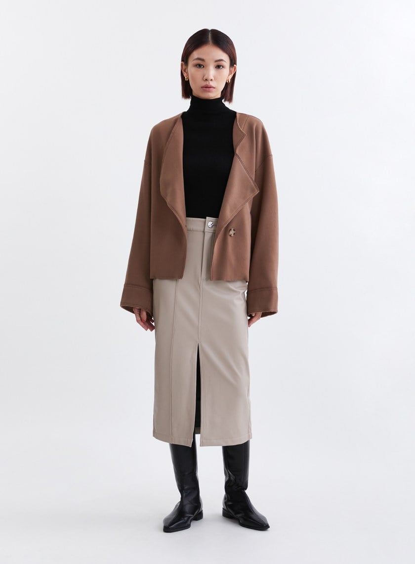 不對稱領型絨面外套