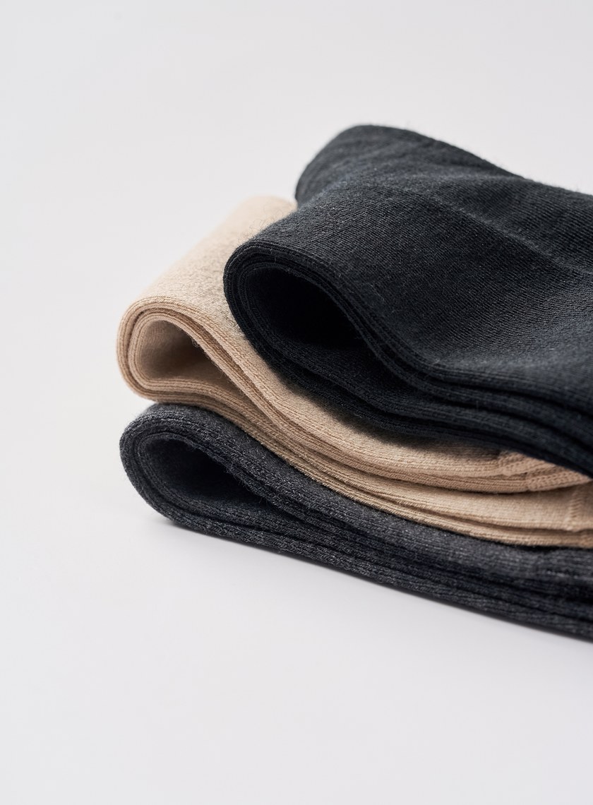 輕薄羊毛中筒襪