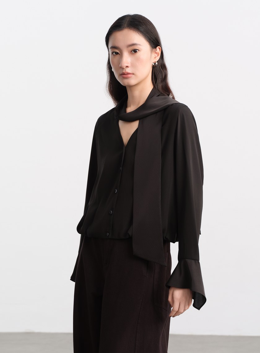 優雅V領飄帶襯衫