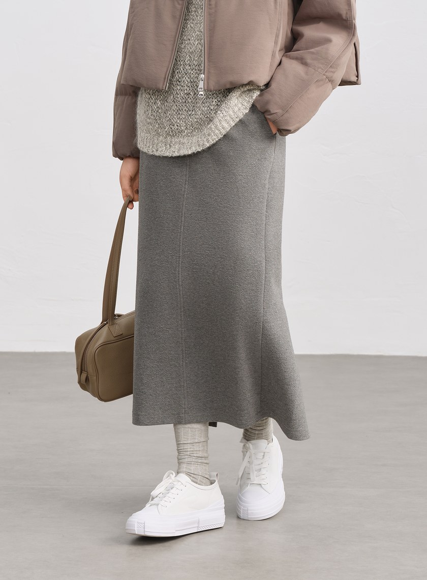 特殊紋理後開衩休閒半裙