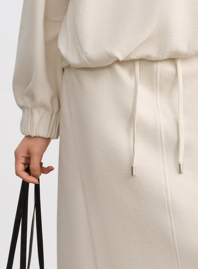 特殊紋理後開衩休閒半裙