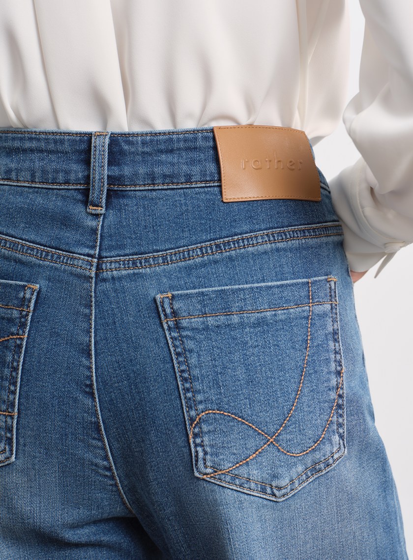 經典小直筒丹寧褲