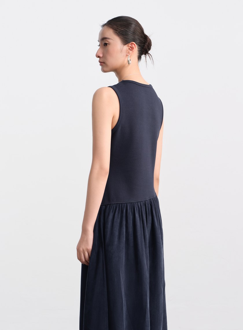 異材質拼接不對稱連身裙