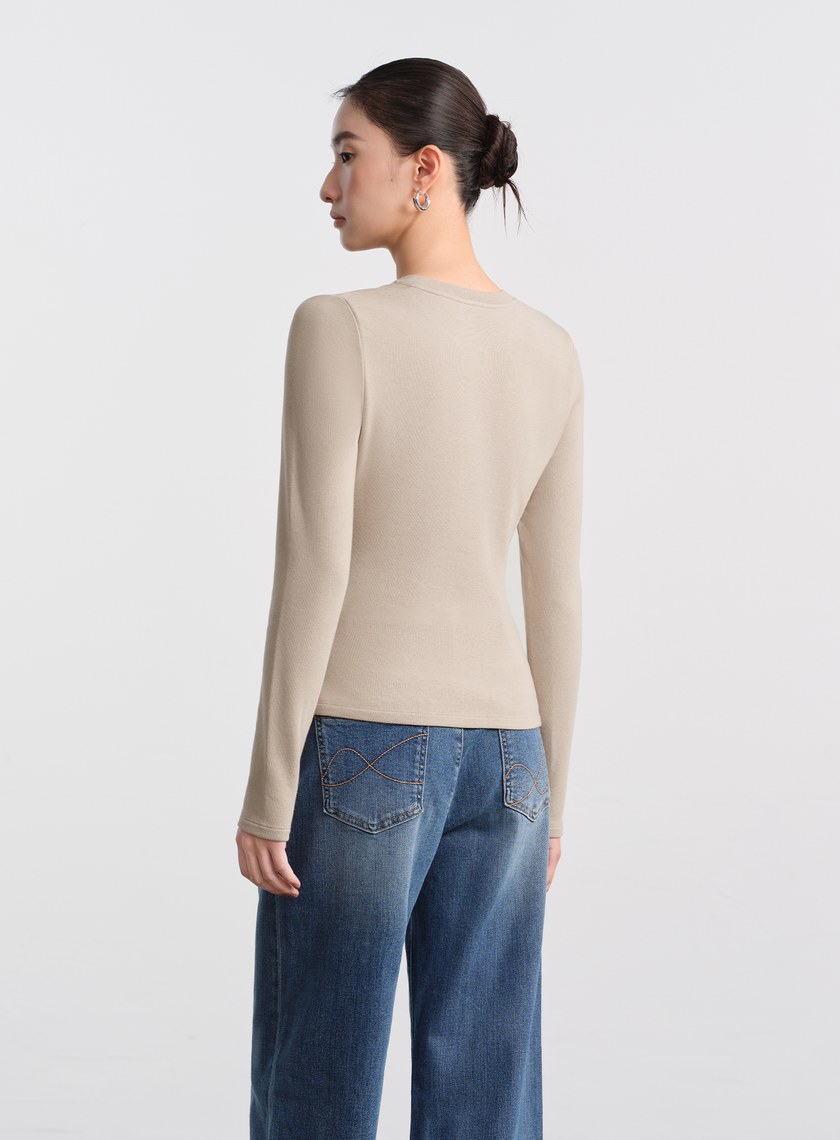 不對稱抓褶圓領發熱上衣