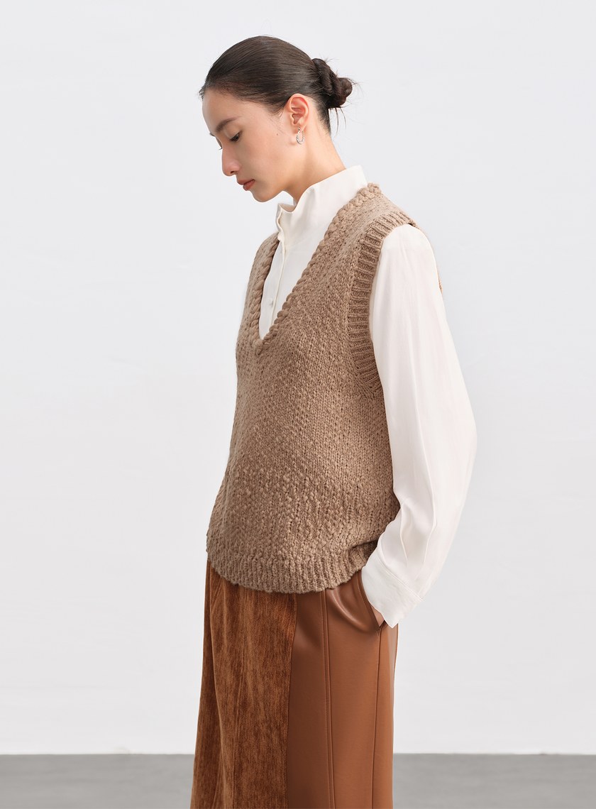 休閒肌理感V領針織背心