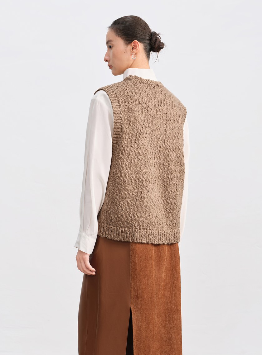 休閒肌理感V領針織背心