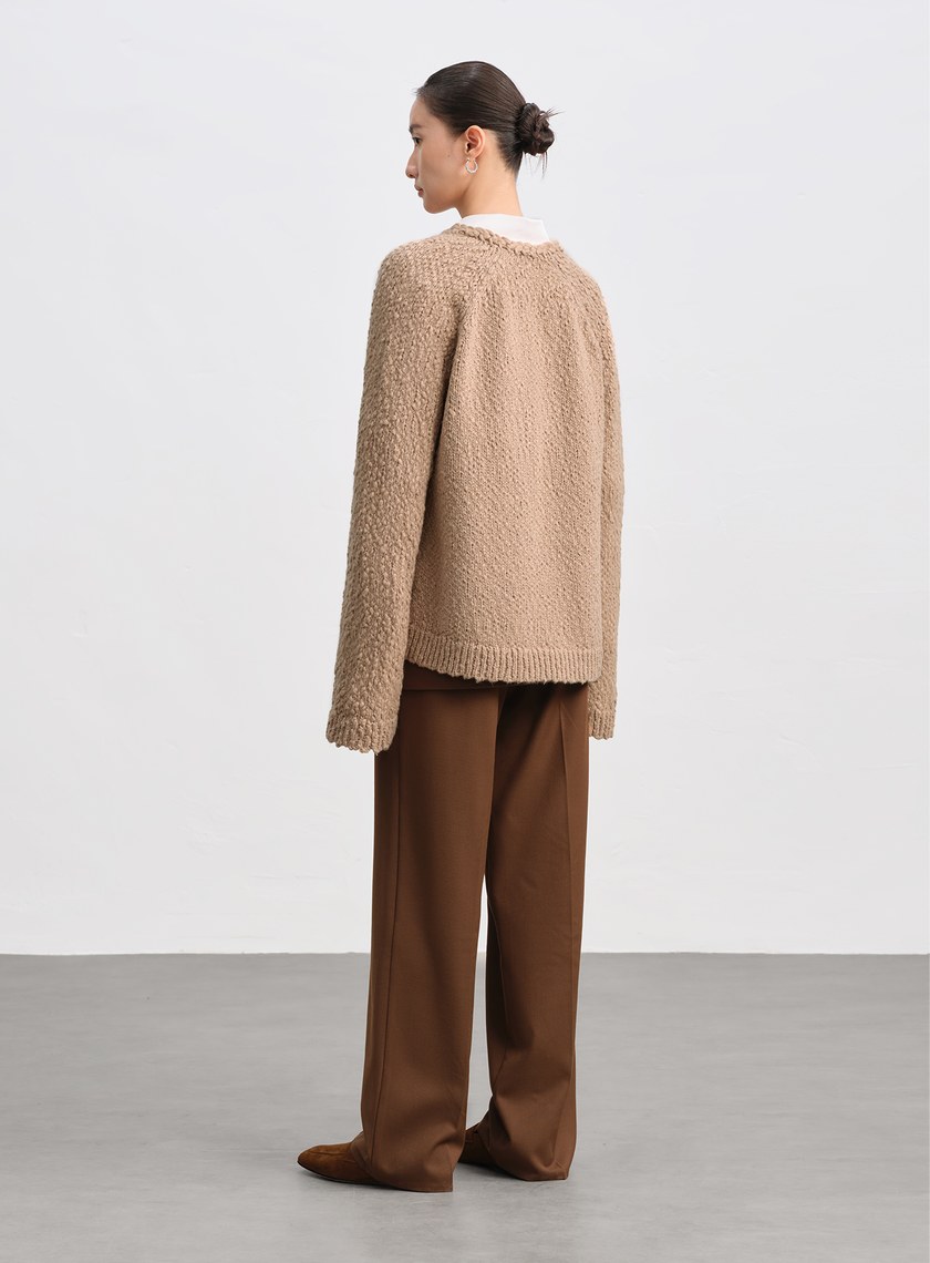 休閒肌理感V領毛衣