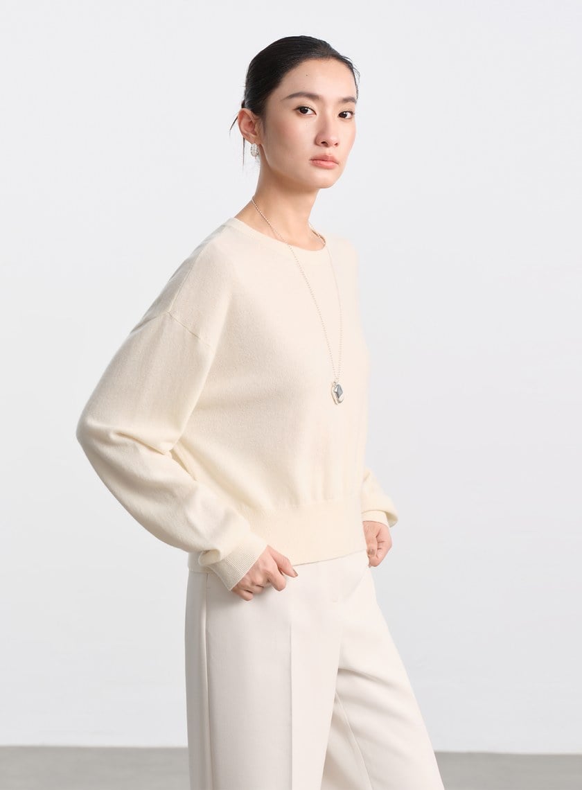 輕柔羊絨混紡針織上衣