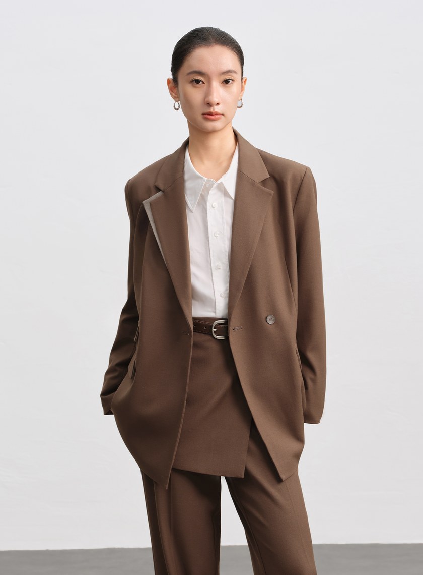 時髦拼接領寬版西裝外套