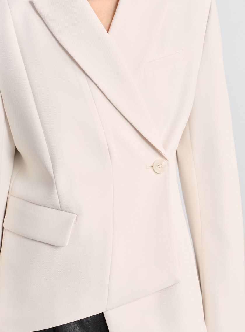 挺廓感不對稱收腰西裝外套