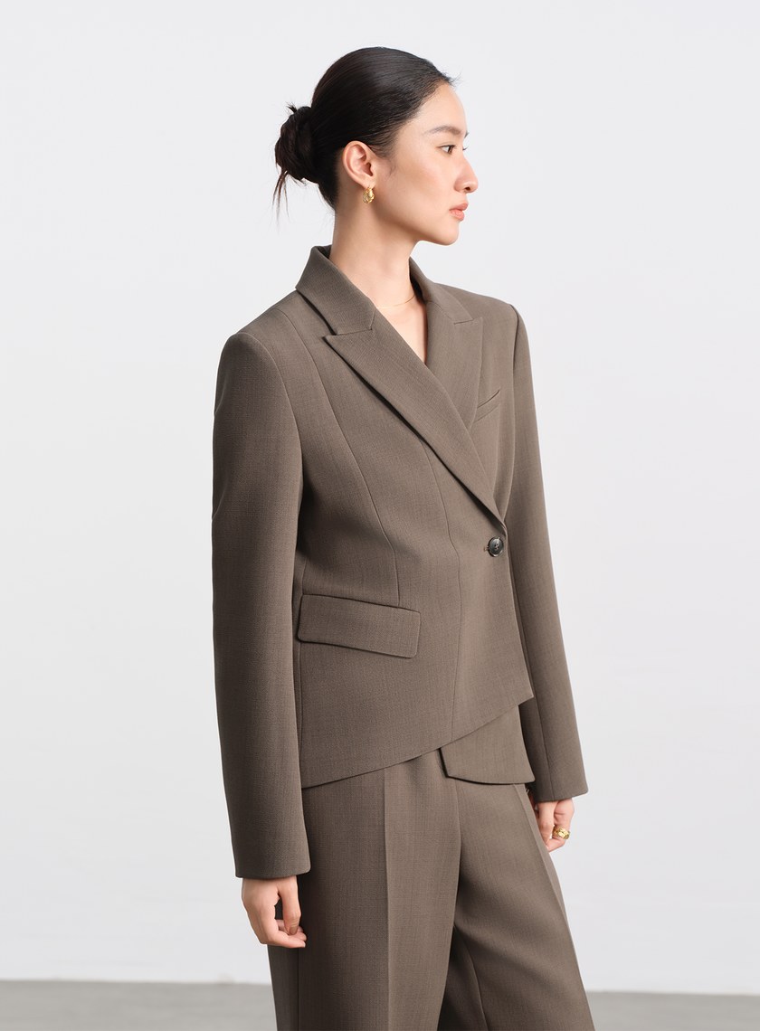 挺廓感不對稱收腰西裝外套