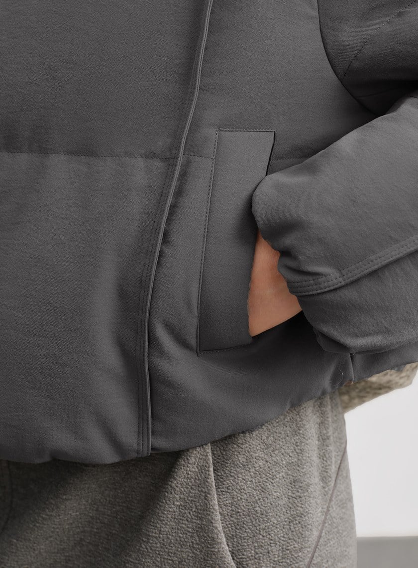 斜紋肌理立領防風夾克