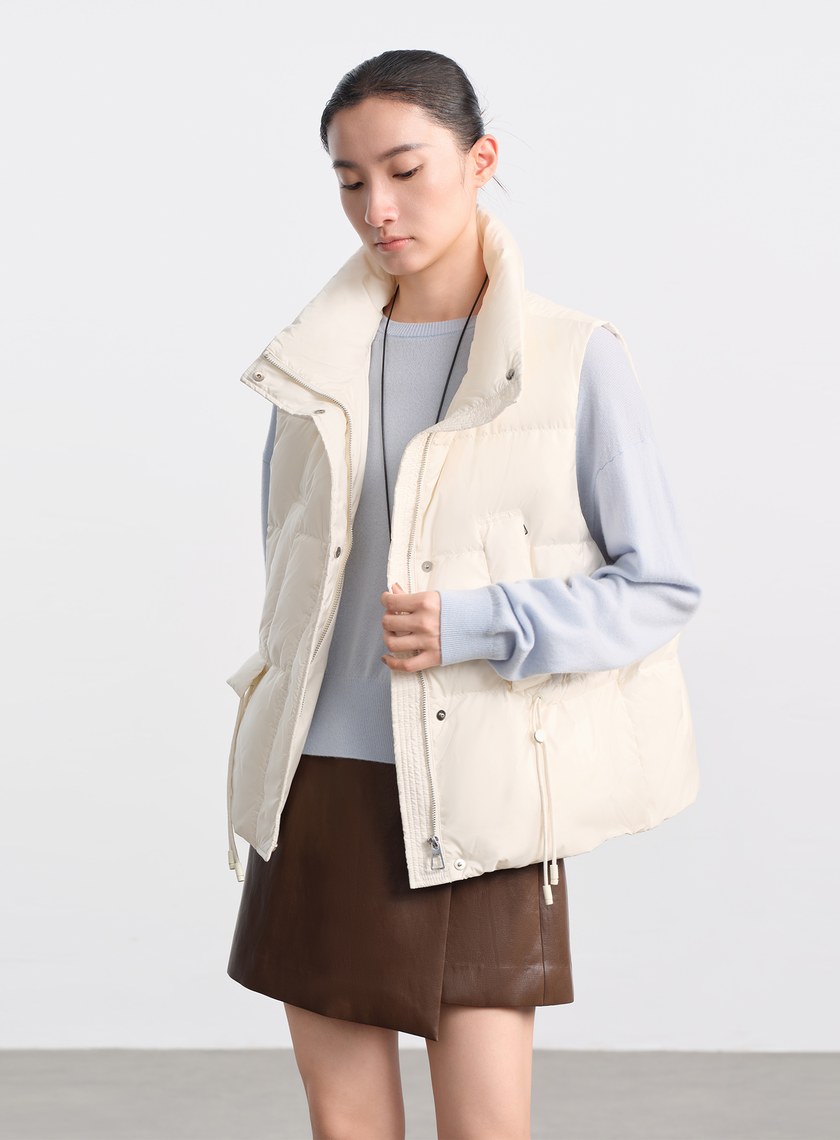 霧面立領輕盈羽絨背心