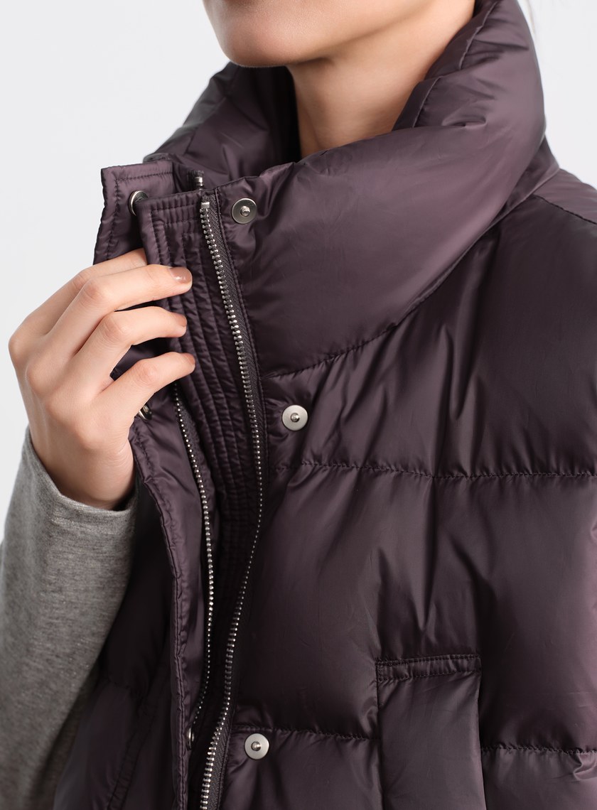 霧面立領輕盈羽絨背心