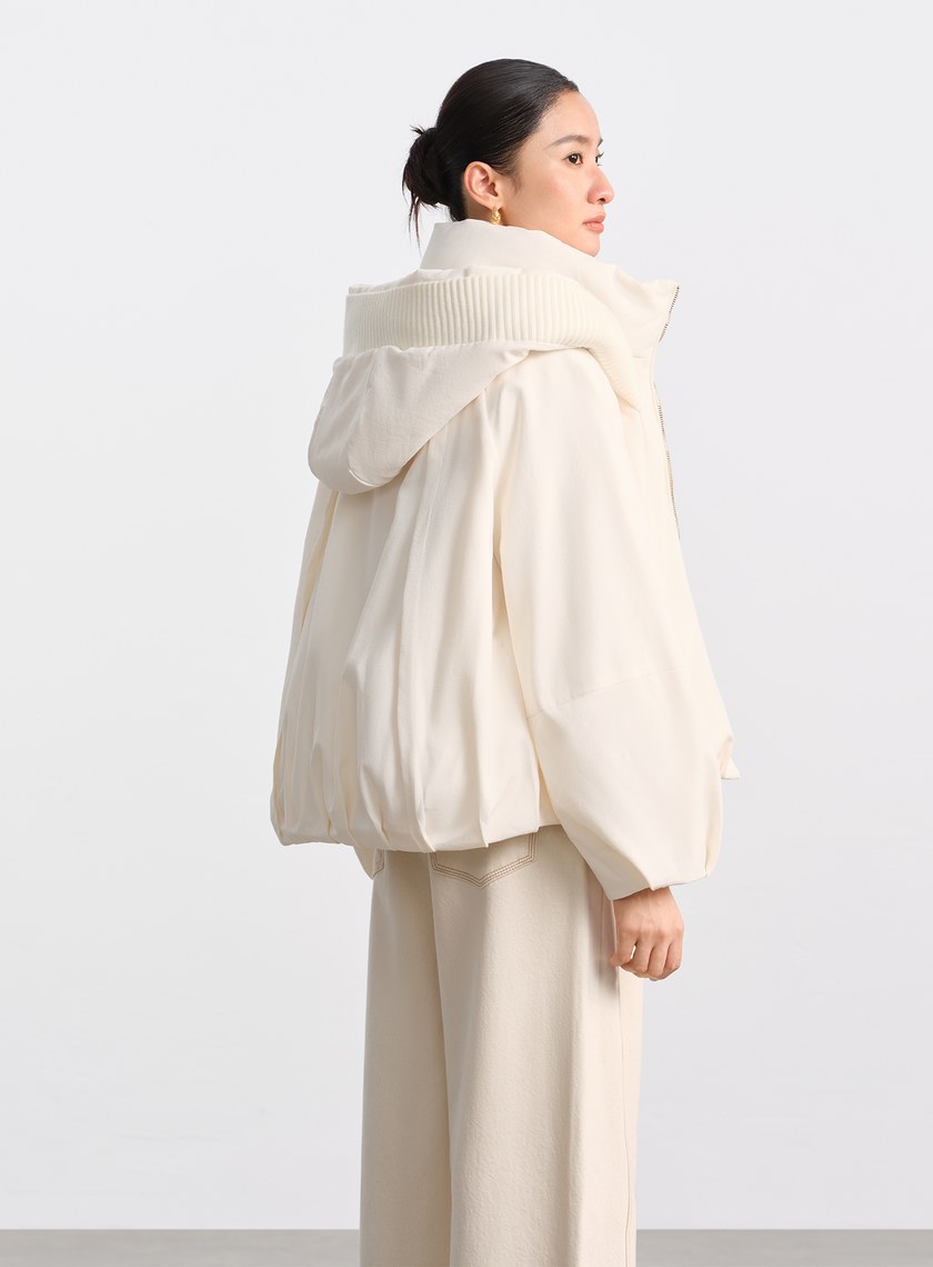 彎刀袖鵝絨連帽短外套