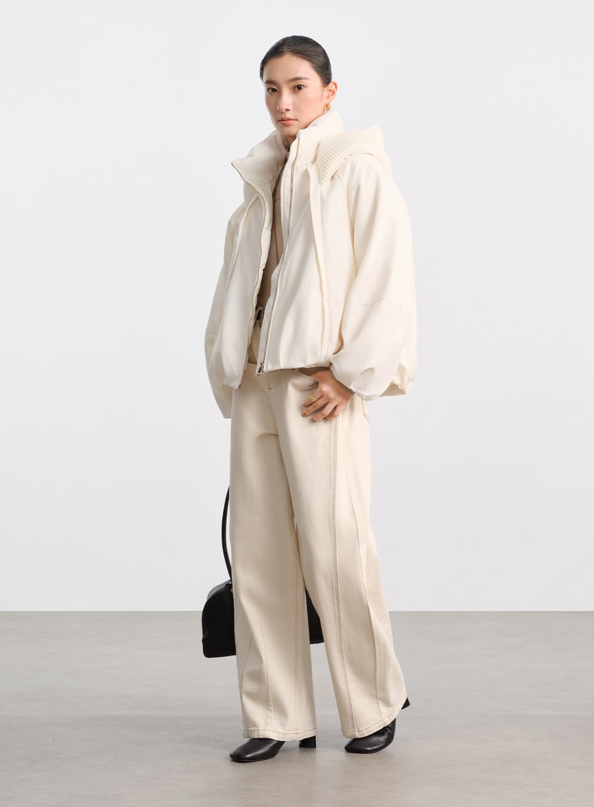 彎刀袖鵝絨連帽短外套