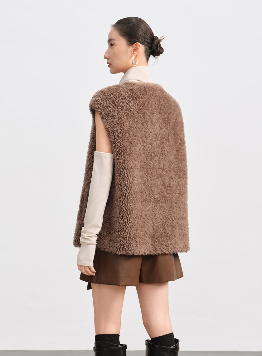 極簡羊毛皮草馬甲