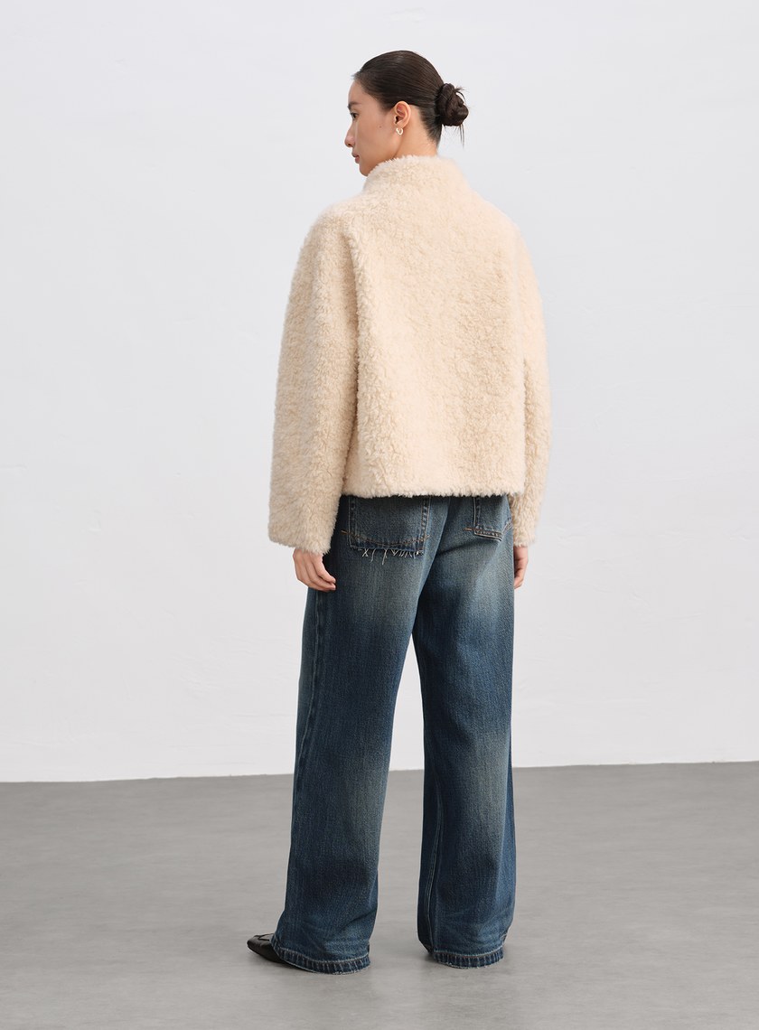 挺廓感羊毛半高領外套