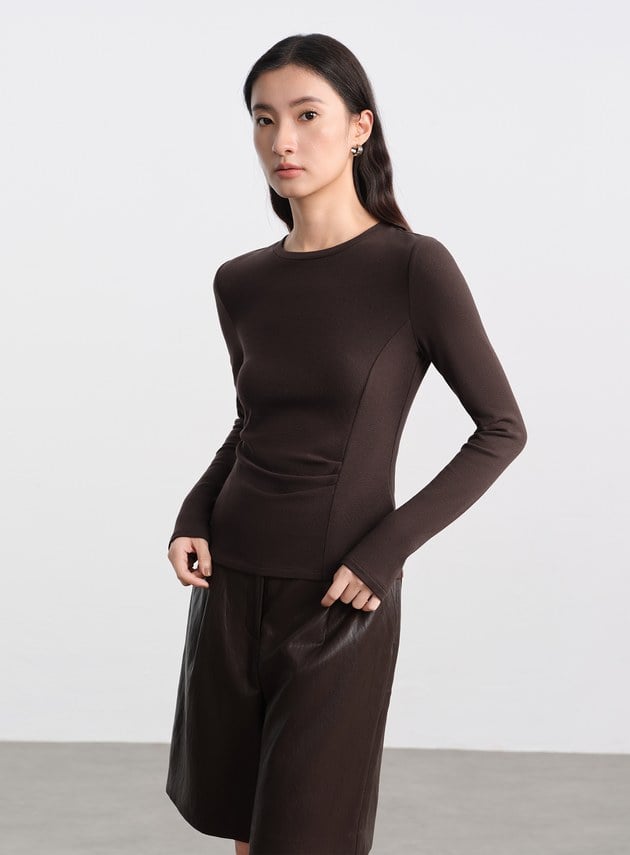 不對稱抓褶圓領發熱上衣