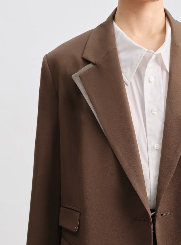 時髦拼接領寬版西裝外套