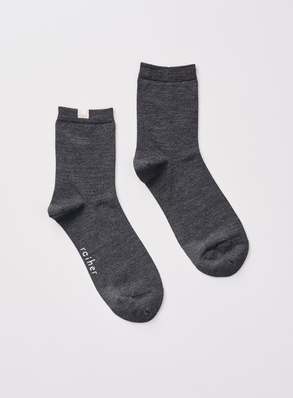 輕薄羊毛中筒襪